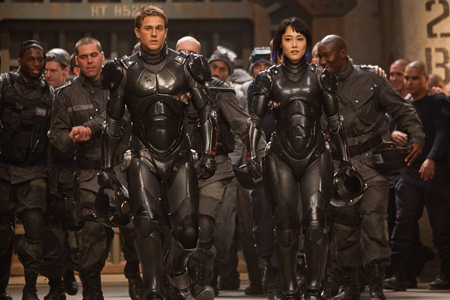 Pacific-Rim-Charlie-Hunnam-Rinko-movie-image